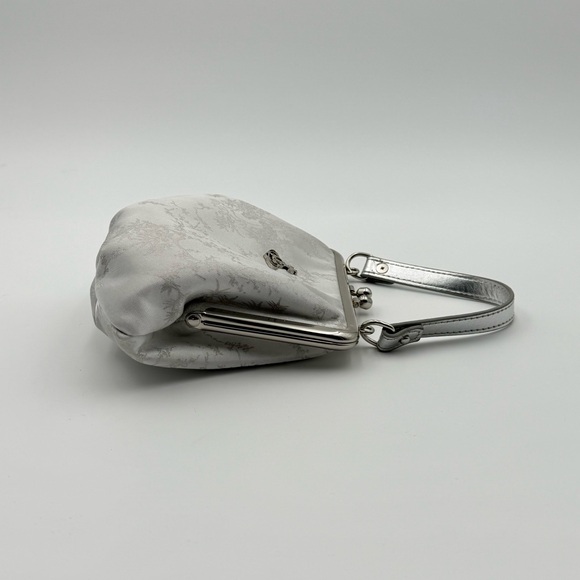 Vivienne Westwood Granny Frame Satin Purse Silver - Picture 5 of 9
